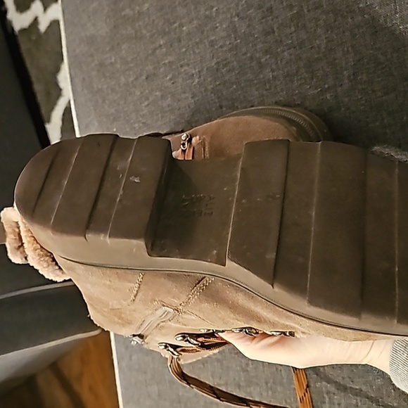 Naturalizer sz 9.5 Julian Shearling Hiker Booties hiking Waterproof boots - Picture 8 of 10